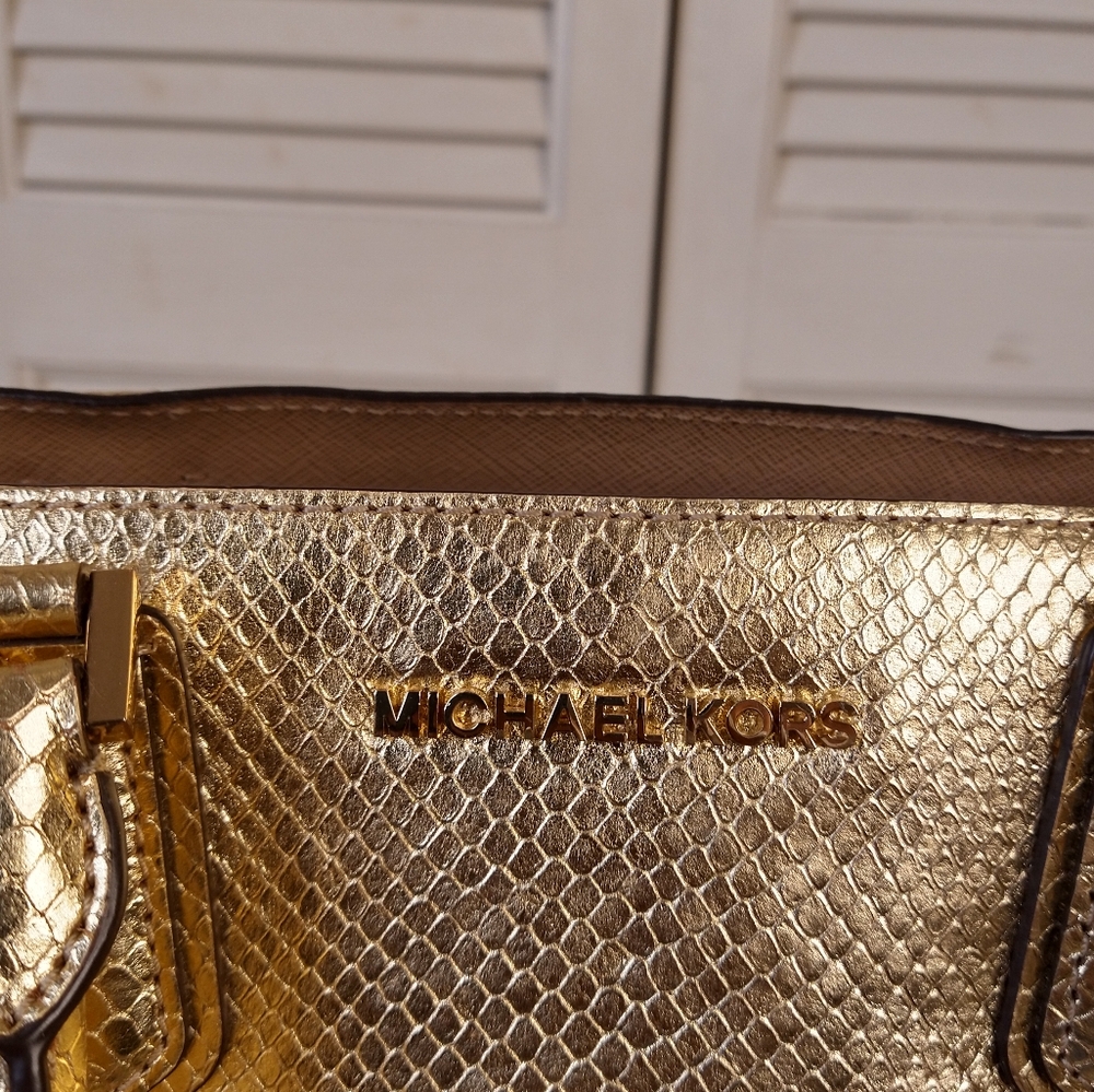 Michael Kors Gold Tote Bag - Picture 3 of 16